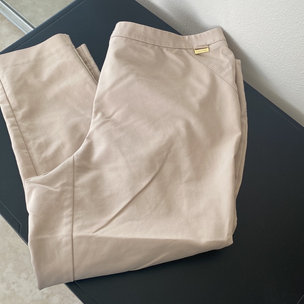Calvin Klein Beautiful  Basic Pants - Picture 3 of 3